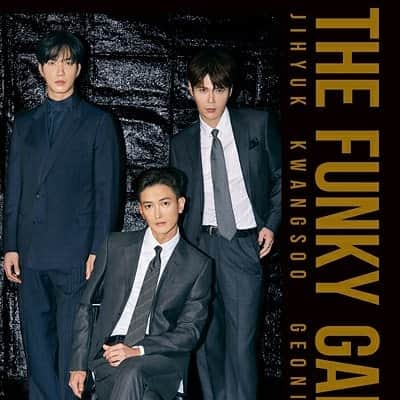 Oggi編集部さんのインスタグラム写真 - (Oggi編集部Instagram)「ついに本日1/28(火)発売！  4年ぶりにカムバックした、Funky Galaxyのデジタル写真集ができました👏  韓国の人気グループ「SUPERNOVA」からのユニット「Funky Galaxy」。彼らの初めてのデジタルフォトブックでは、鍛えられた大人のカラダをチラ見せ💕  ほかにも、お部屋でのリラックスした様子やオフィススタイルなど、これまで見たことのない3人の魅力をギュッと収めました。  このデジタルフォトブックは、グループver.・ソロver.の全部で4種類です！  詳しくは、Oggi.jpをチェック❤️ ・  #ファンキーギャラクシー #FunkyGalaxy #グァンス #KWANGSOO #광수 #ジヒョク #JIHYUK #지혁 #ゴニル #GEONIL #건일 #SUPERNOVA #写真集 #デジタル写真集 #Oggi #雑誌Oggi」1月28日 20時31分 - oggi_mag