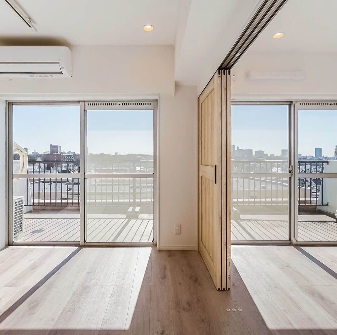 カウカモ ｜『一点もの』の住まいに出会おうのグルメインスタ