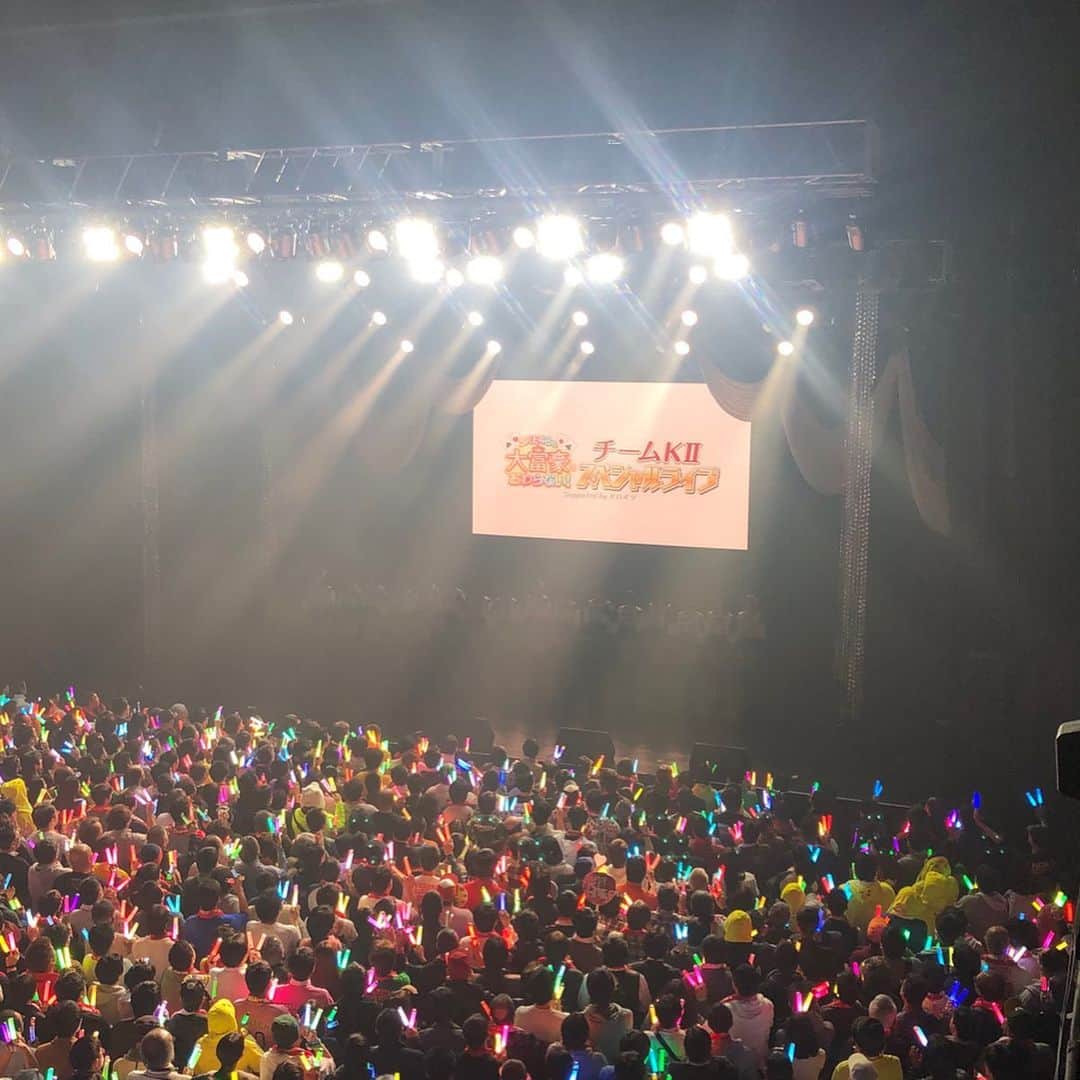 鎌田菜月さんのインスタグラム写真 - (鎌田菜月Instagram)「Zepp Nagoya!! チームK2さんの単独ライブを見に行ってきました。  とても刺激になったし、とにかく楽しかった！！ MCもずっと笑ってた🤣🤣 何よりこのセトリを走り抜けるK2すごい… チームEだったらどうなるのか、なんてことも考えたりしながらも観ていました。 頼りになる先輩たちに、後輩の成長も見れて、同期が生き生きとしていて嬉しくなりました。  再放送あったらテレビでも観たいなぁ〜！ #ske48 #zeppnagoya #live」1月28日 21時13分 - nacky_k829