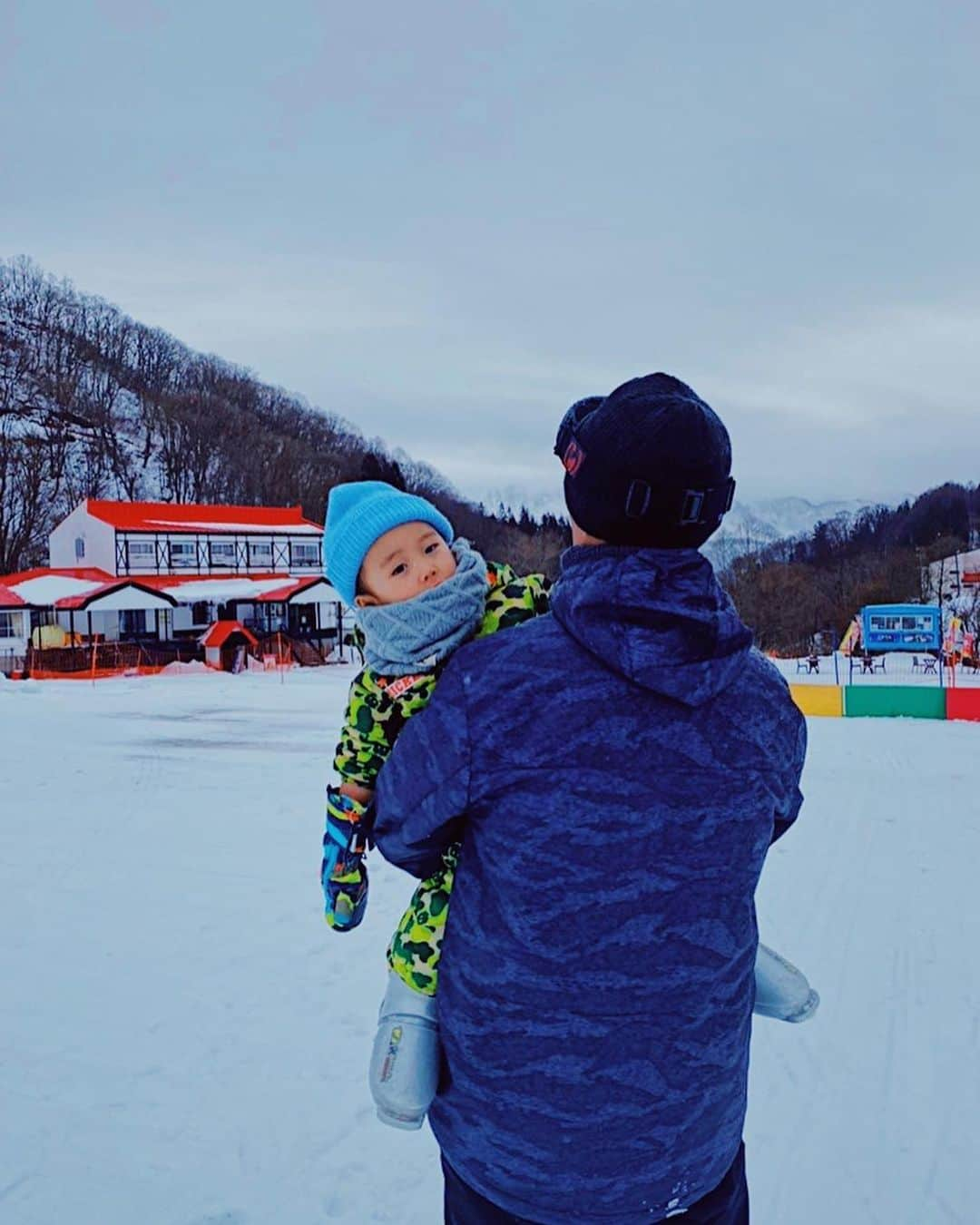 押尾学さんのインスタグラム写真 - (押尾学Instagram)「先週は白馬へ🏂🏂 #lastweek #fatherandson #holiday #winter #snow #son #instagood」1月28日 21時15分 - manabuoshio_official