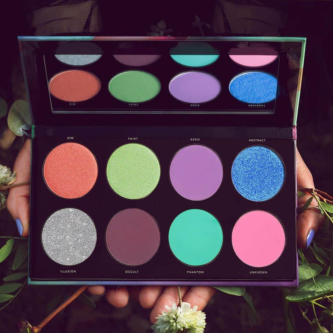Linda Hallbergさんのインスタグラム写真 - (Linda HallbergInstagram)「My brand @lindahallbergcosmetics currently has 50% off one of my favorite palettes: The Spectral Palette 😍 Head over to Shop.Lindahallberg.com to check it out! - this offer is only available through our website and not through our retailers Kicks, Beautybay, Lyko and Bangerhead. We are not shipping to Sweden, Norway, Finland, Mexico and Russia due to exclusivity and/or shipping difficulties #reklam #ad」1月28日 21時40分 - lindahallberg