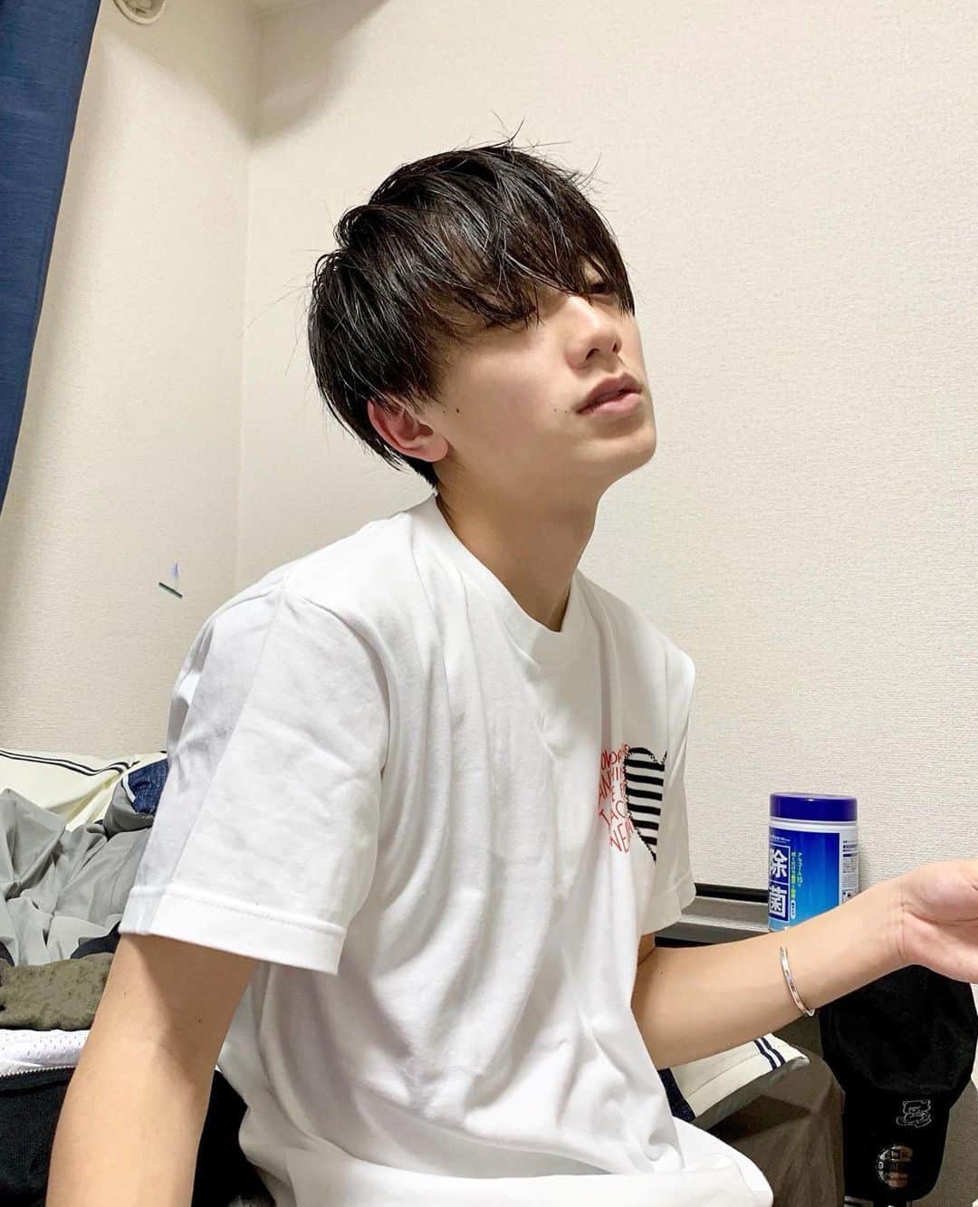 小西詠斗のインスタグラム：「‪コロナウイルスについて調べてみたらめちゃめちゃに危機を感じたので手洗いうがいめっちゃしようと思う。 ‪みなさんもね！！‬」