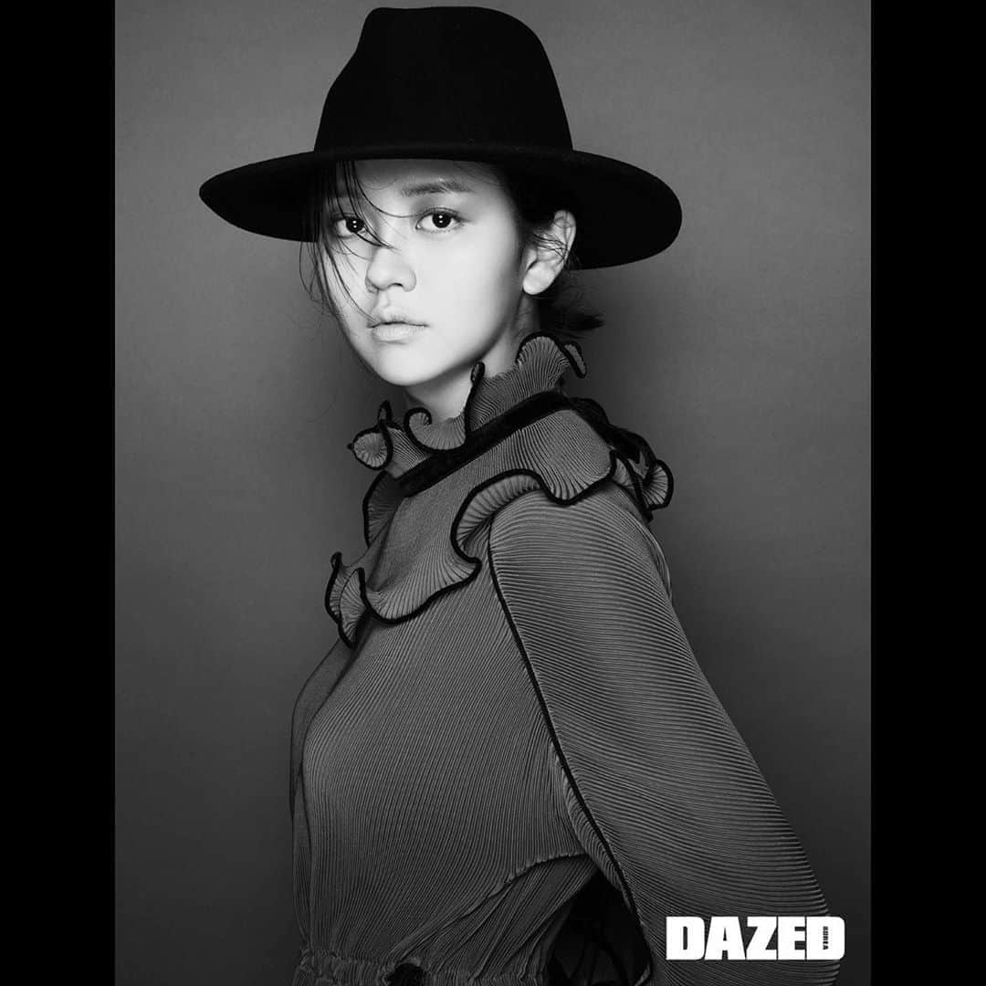 キム・ソヒョンさんのインスタグラム写真 - (キム・ソヒョンInstagram)「#DAZED」1月28日 22時09分 - wow_kimsohyun