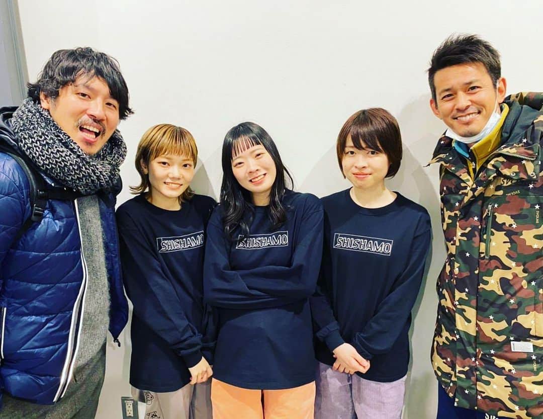 千葉直樹のインスタグラム：「【S&S】in SENDAI スキマ&SHISHAMO シンタ&シシャモ…か⁉︎笑  #svolme #sukimaswitch #shishamo #naoki_chiba_07」