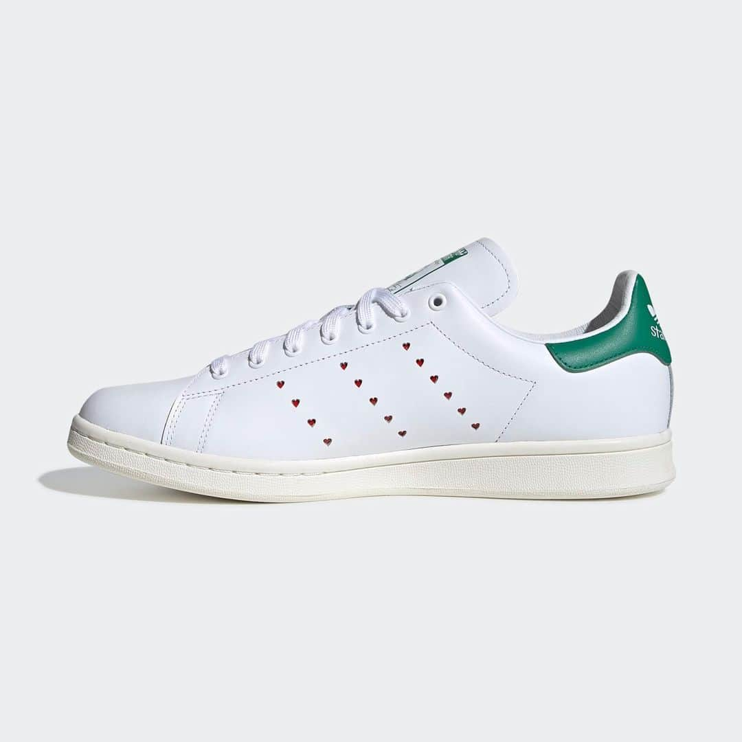 HYPEBEASTさんのインスタグラム写真 - (HYPEBEASTInstagram)「@hypebeastkicks: After debuting on @humanmade’s webstore last week, the HUMAN MADE x @adidas Stan Smith is now set for a global release on January 30. Get ready to cop a pair from adidas’ webstore for $140 USD. ⁠⠀ Photo: adidas」1月28日 22時21分 - hypebeast