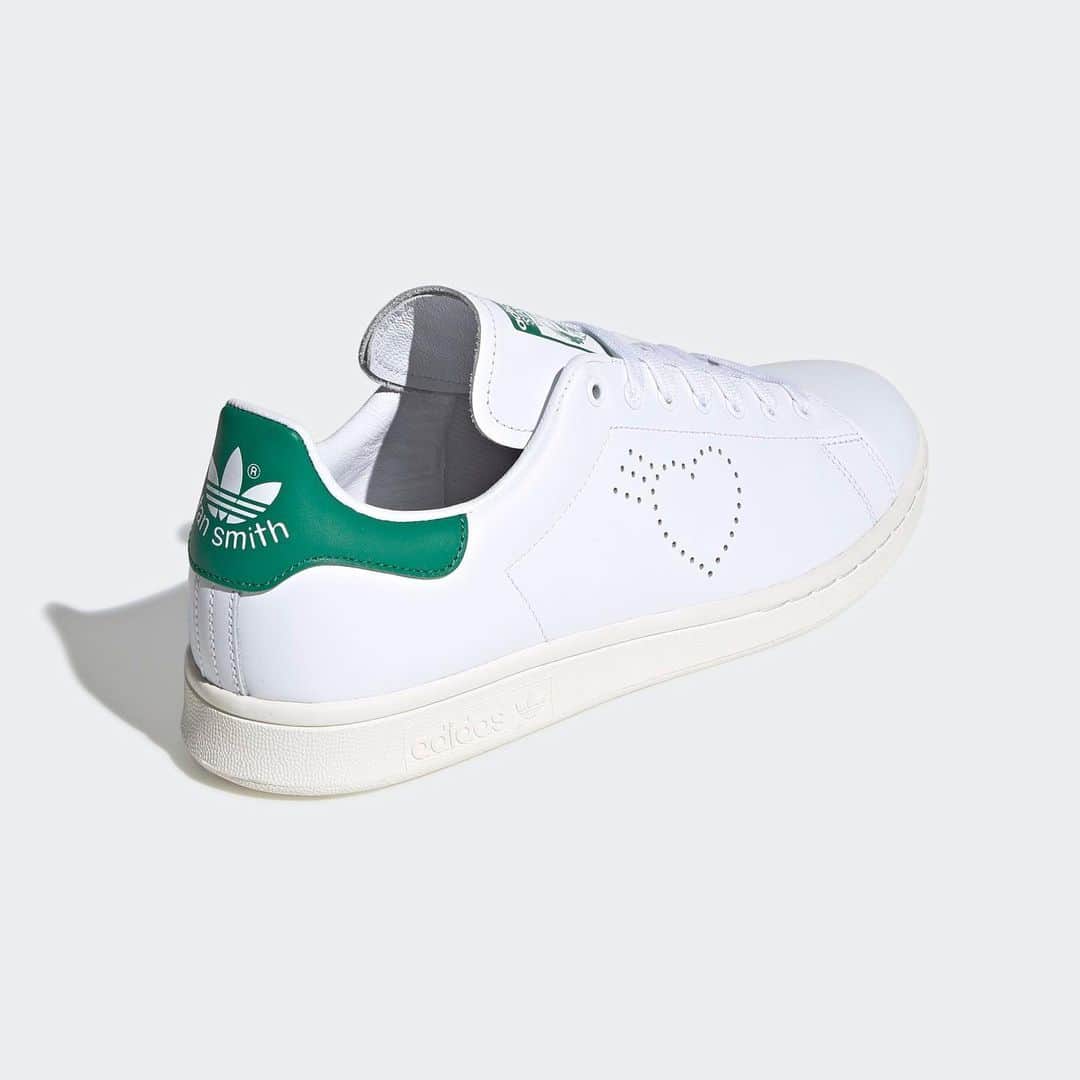 HYPEBEASTさんのインスタグラム写真 - (HYPEBEASTInstagram)「@hypebeastkicks: After debuting on @humanmade’s webstore last week, the HUMAN MADE x @adidas Stan Smith is now set for a global release on January 30. Get ready to cop a pair from adidas’ webstore for $140 USD. ⁠⠀ Photo: adidas」1月28日 22時21分 - hypebeast