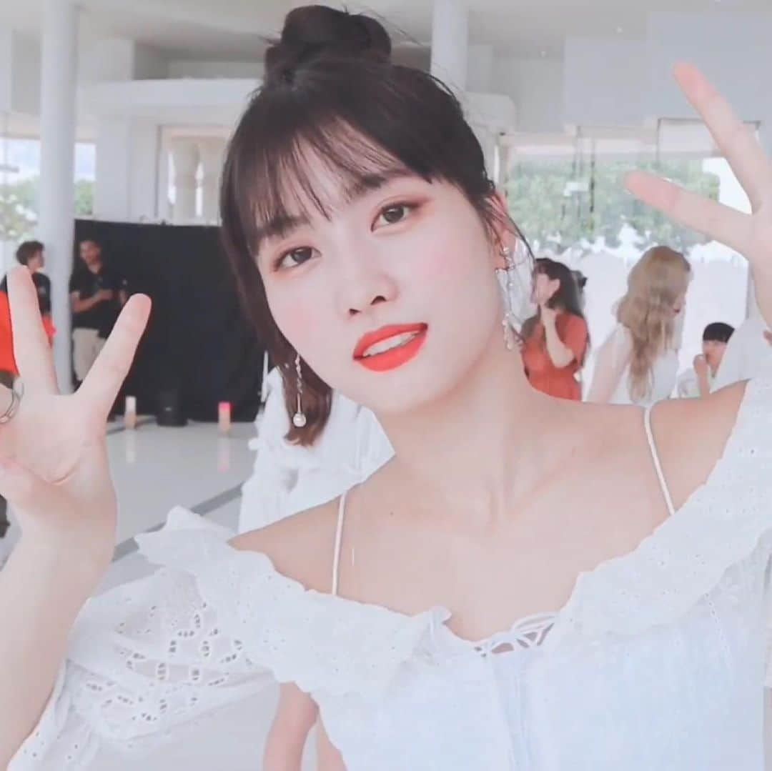 モモさんのインスタグラム写真 - (モモInstagram)「Some cuts from Jayeon TV Ep. 5 🥰 -  #MOMO #트와이스 #모모 #平井もも #もも #TWICE」1月28日 22時33分 - momojype