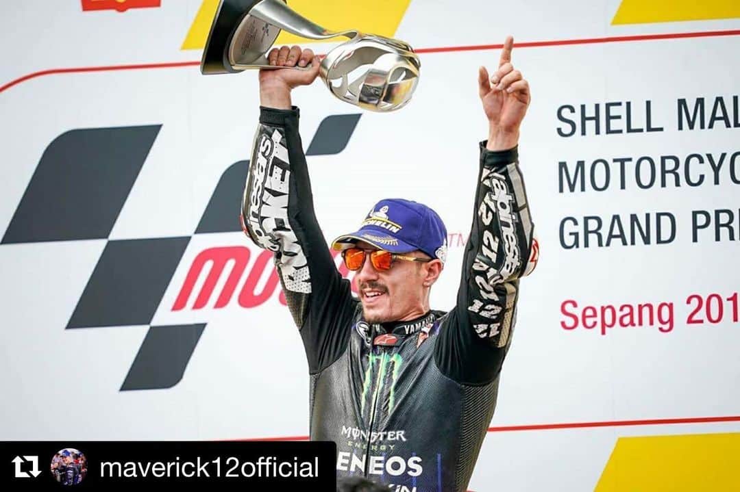 YamahaMotoGPさんのインスタグラム写真 - (YamahaMotoGPInstagram)「#Repost @maverick12official 🗣 ・・・ “I‘m extremely happy to announce that I renew my contract with @yamahamotogp for 2021-2022. 🙏 I feel like I get to keep ’my own team‘. This will be the second year with my current crew, and after this I have two more years to look forward to. I‘m so excited! 🔥 Our main objective is, as always, to be World Champion and try to bring Yamaha the number one honour again. I would like to say ’Thank you‘ to Yamaha for their faith in me. 💙 Let's do it #12gang! 😈✊”」1月28日 22時44分 - yamahamotogp