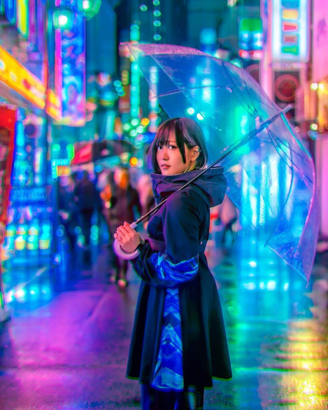 関口愛美さんのインスタグラム写真 - (関口愛美Instagram)「Photo: @kitsunetsuki.jp  Wear: @nonoyamaaki_  Model: @vr_aimi  #cyberpunk #japan #tokyo #portrait #futuristicart #futuristicfashion #rainynight #photography #歌舞伎町 #instagood #cyberpunkbeauties」1月28日 23時27分 - sekiguchiaimi