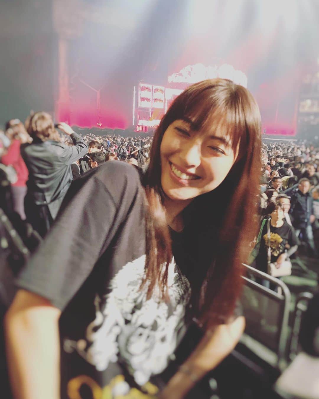 瀧本美織のインスタグラム：「あぁあぁ大興奮の夜 🥺💜😭💛😆💜 #queen#queenadamlambert#therhapsodytour#fabulous#2020」