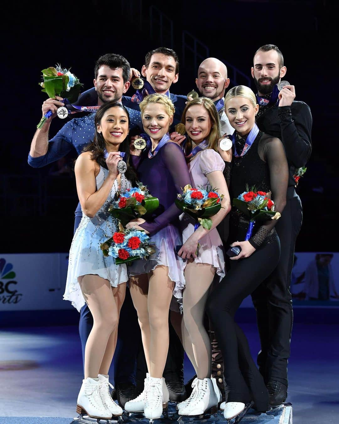 ジェシカ・カラランのインスタグラム：「So blessed to share the podium with not just incredible athletes, but amazing people as well 💙⛸ #USChamps20」