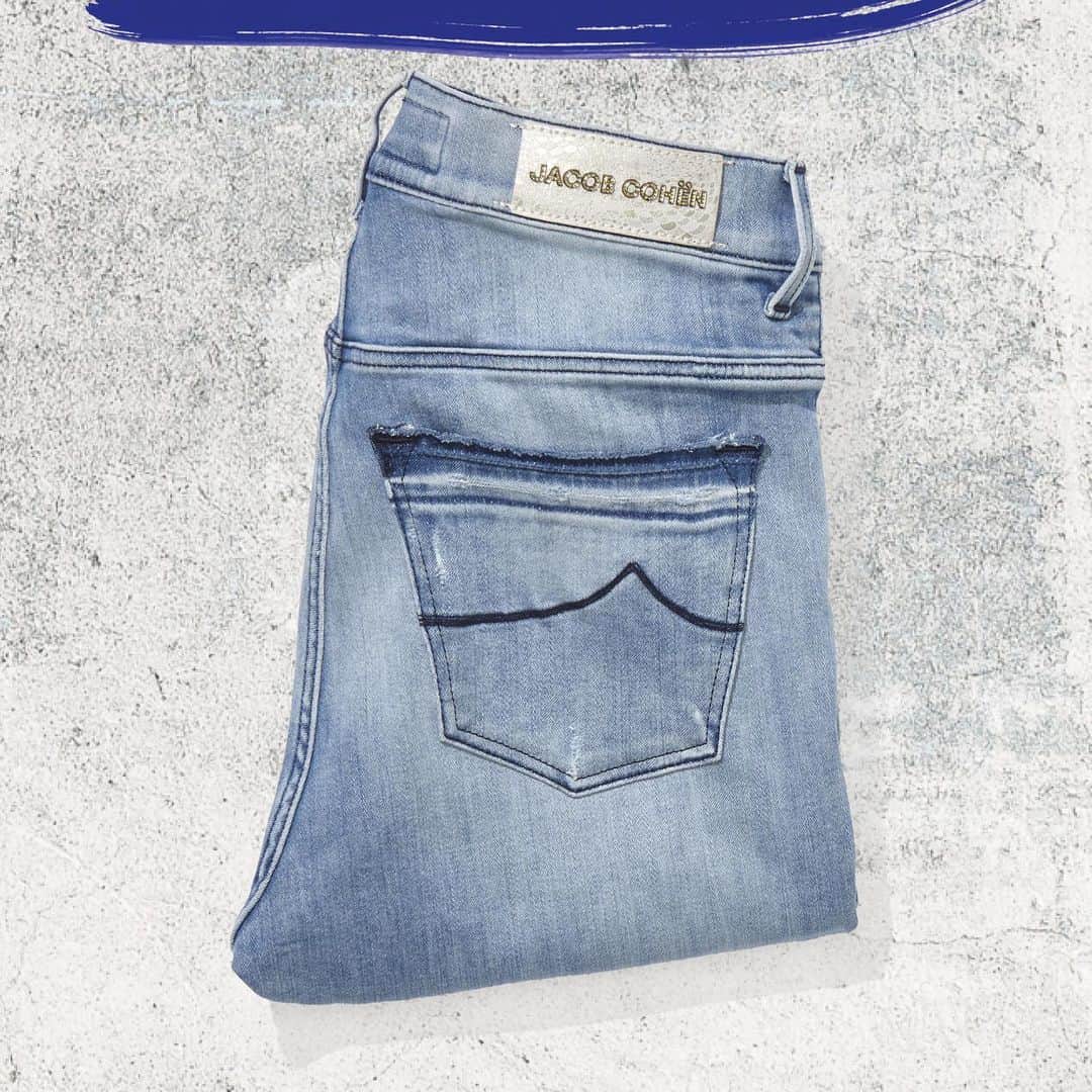 Jacob Cohenのインスタグラム：「Details make the design  S/S 20 Woman Collection  Made in Italy  #JacobCohen #JacobCohenJeans」
