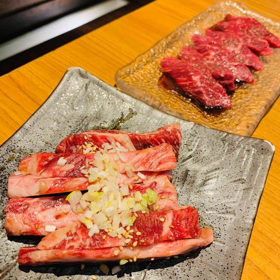 小林智絵さんのインスタグラム写真 - (小林智絵Instagram)「. . . . . 予約の時点からとっても神対応で、こんな素敵な焼肉屋さんがあるのねって感動した🥺、、 . . ぜ〜んぶ美味しかったし、わさびのカルビのやつとか最高だった❤︎ . . 美味しいもの食べてとっても幸せ🥰 . . . . . #pimms #idol #dinner #yakiniku #japan #shibuya #tokyo #日本 #東京 #渋谷 #焼肉 #山葵 #じゃんか #じゃんか道玄坂 #幸せな時間」1月29日 1時30分 - kobayashichie_1012