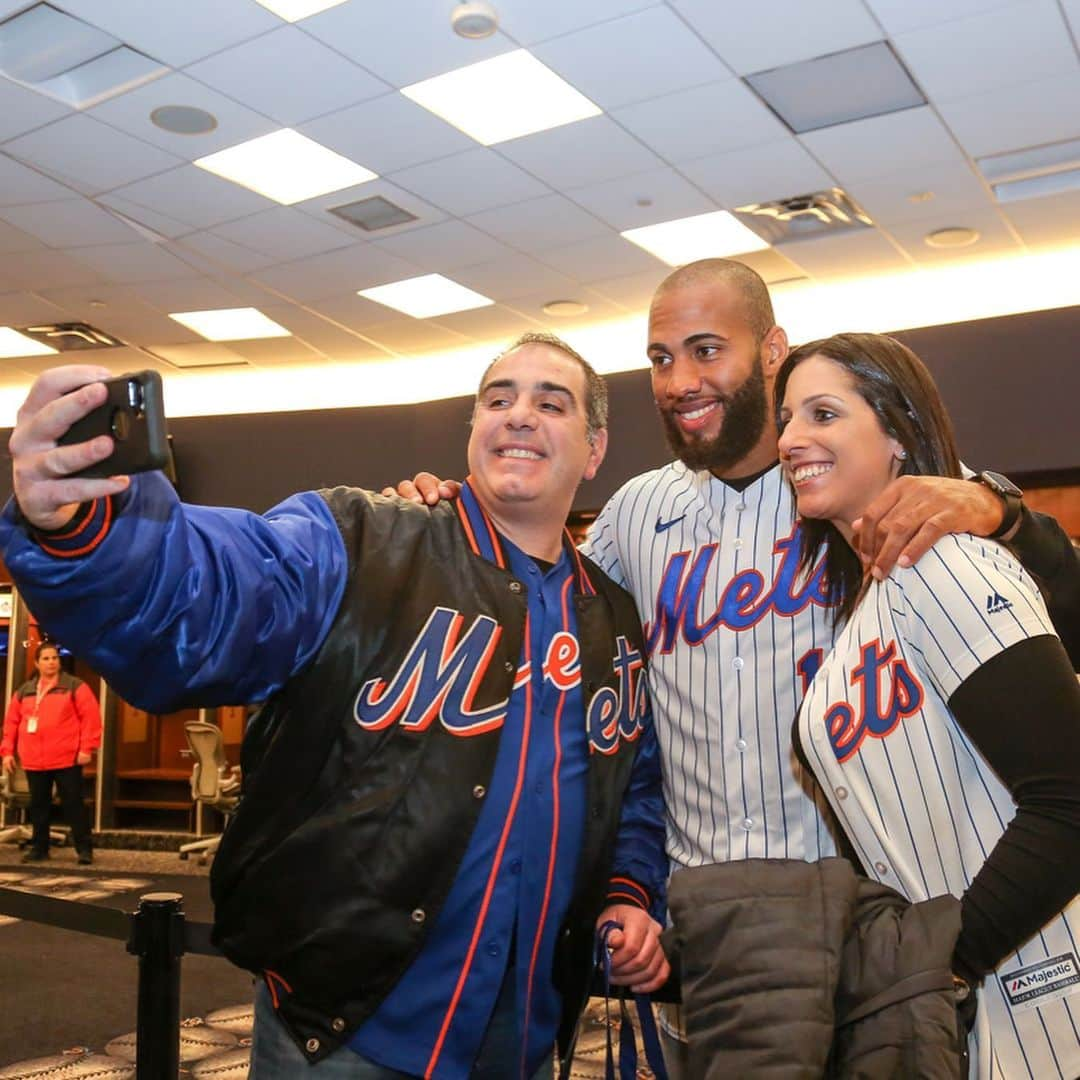 ニューヨーク・メッツさんのインスタグラム写真 - (ニューヨーク・メッツInstagram)「More gems from #MetsFANFEST. 🧡💙」1月29日 1時49分 - mets