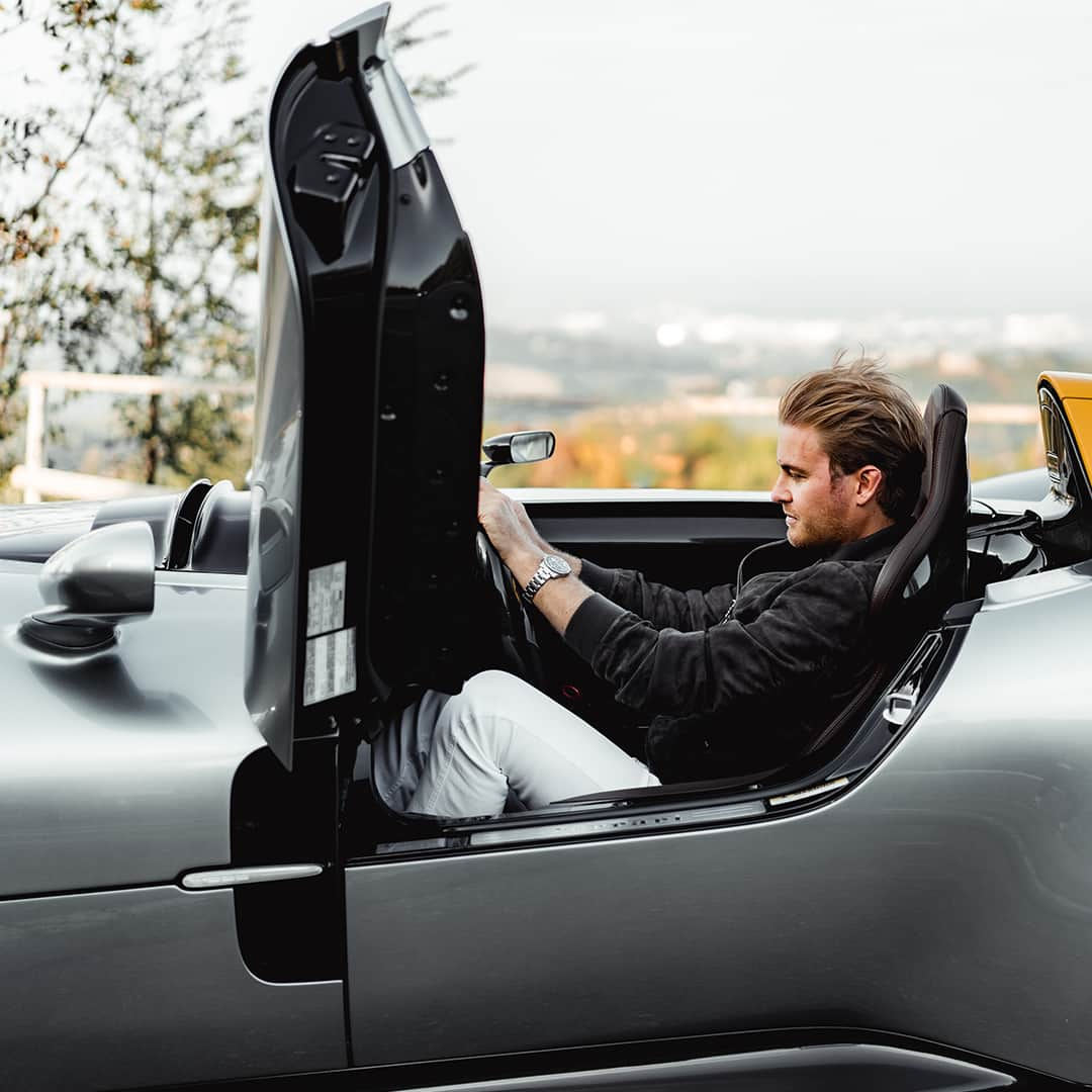 フェラーリさんのインスタグラム写真 - (フェラーリInstagram)「@nicorosberg took the #FerrariMonzaSP1 for an unforgettable ride. Head to our stories to discover the adrenaline packed encounter. #Ferrari #DrivingFerrari #CarsWithoutLimits」1月29日 1時51分 - ferrari