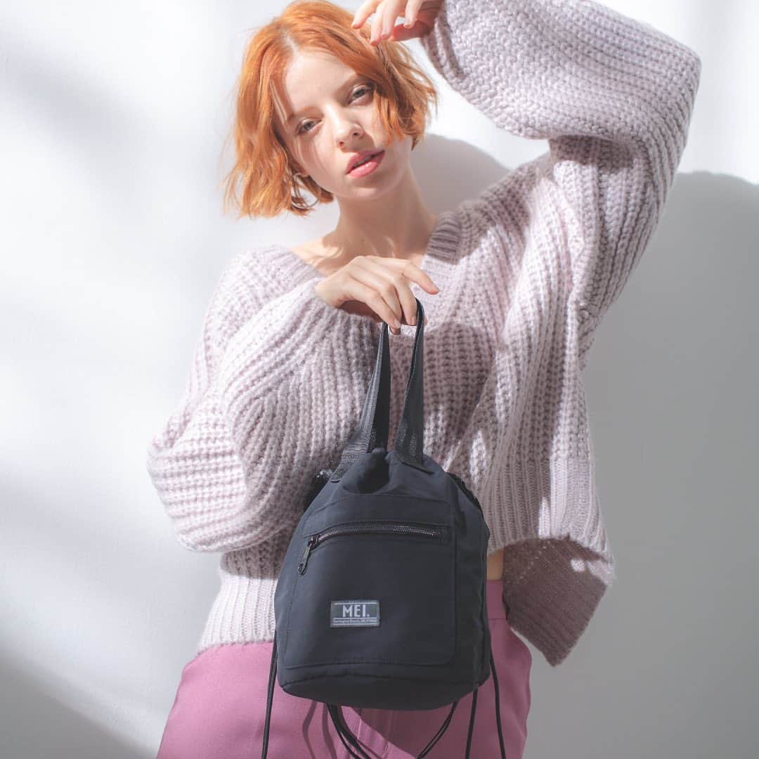 SMIRNASLI_officialのインスタグラム：「. . SMIR NASLI 2020 Spring collection . . .  #smirnasli #サミールナスリ #bag #tote #totebag #ruck #2way #2waybag #scarf #2020 #2020ss  #2020sscollection #MEI」