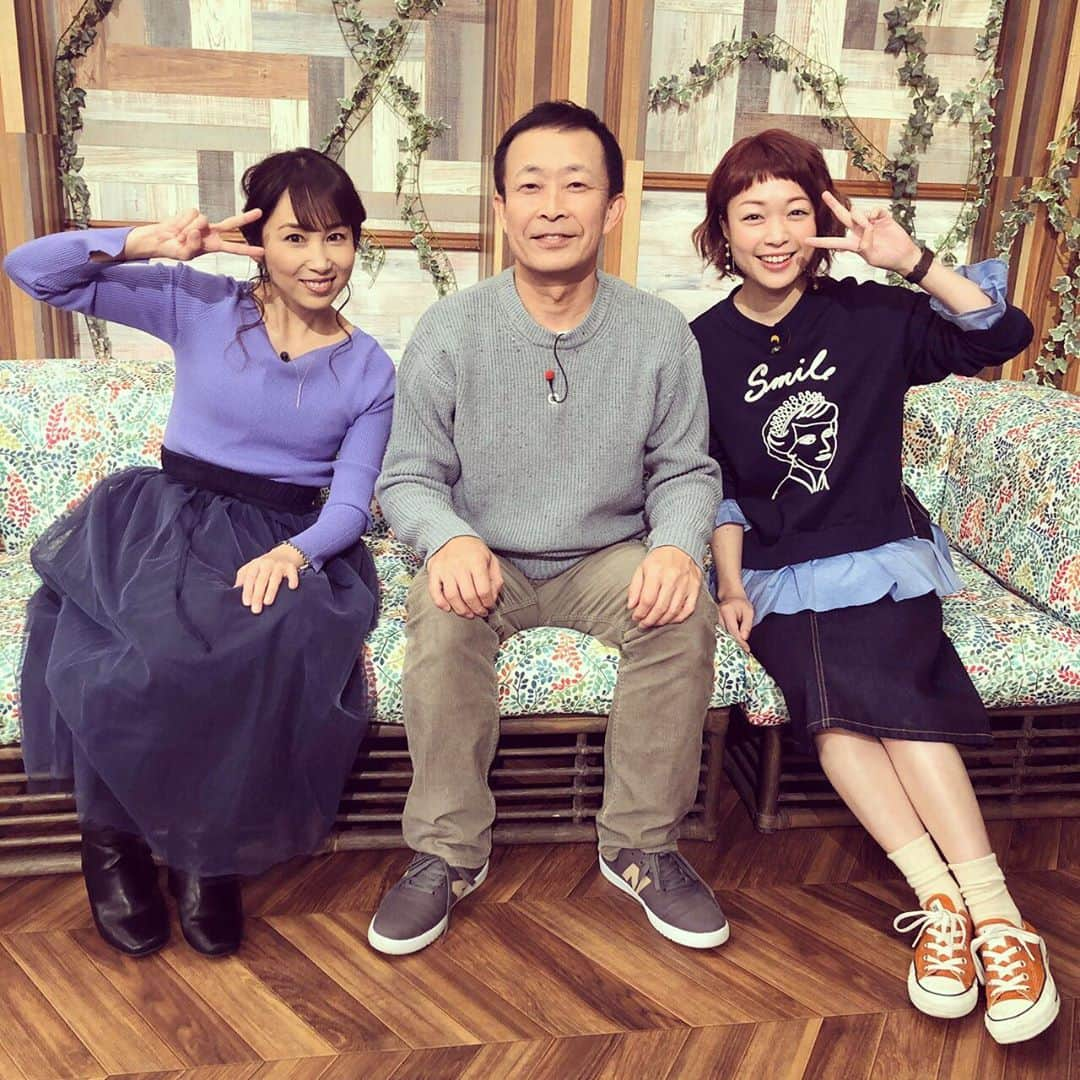 小雪さんのインスタグラム写真 - (小雪Instagram)「水曜日はサワダデース🍊  2枚目に衣装タグ付けしてます👗 @holidaybytripvioro  @trip_holiday  ゲストはHKT48の森保まどかちゃんでした💕 久しぶりに会えました〜🥳 @madokamera_48  ソロピアノアルバム本日発売🎹 相変わらず美しかったです☺️」1月29日 12時40分 - koyuki2