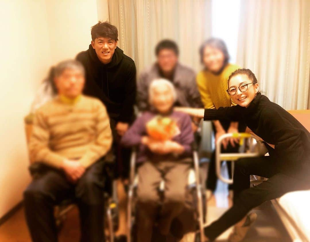 松井美緒さんのインスタグラム写真 - (松井美緒Instagram)「. . . 97歳❤︎ . . おばあちゃん お誕生日おめでとう😊 . . . . #新潟 #おばあちゃん #大好き #誕生日」1月29日 13時04分 - mio.matsui