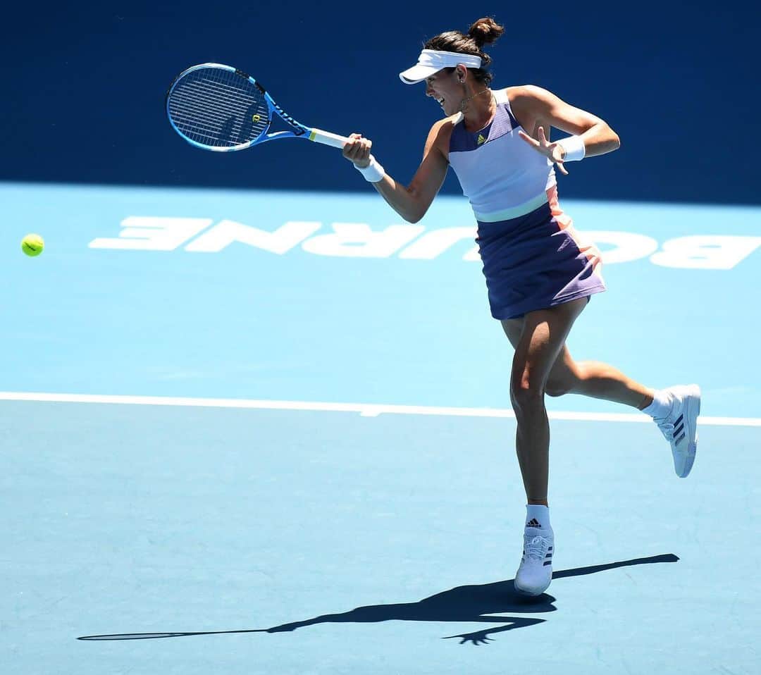 WTA（女子テニス協会）さんのインスタグラム写真 - (WTA（女子テニス協会）Instagram)「Last @australianopen semifinal spot belongs to 🇪🇸 @garbimuguruza! 🙌」1月29日 13時16分 - wta
