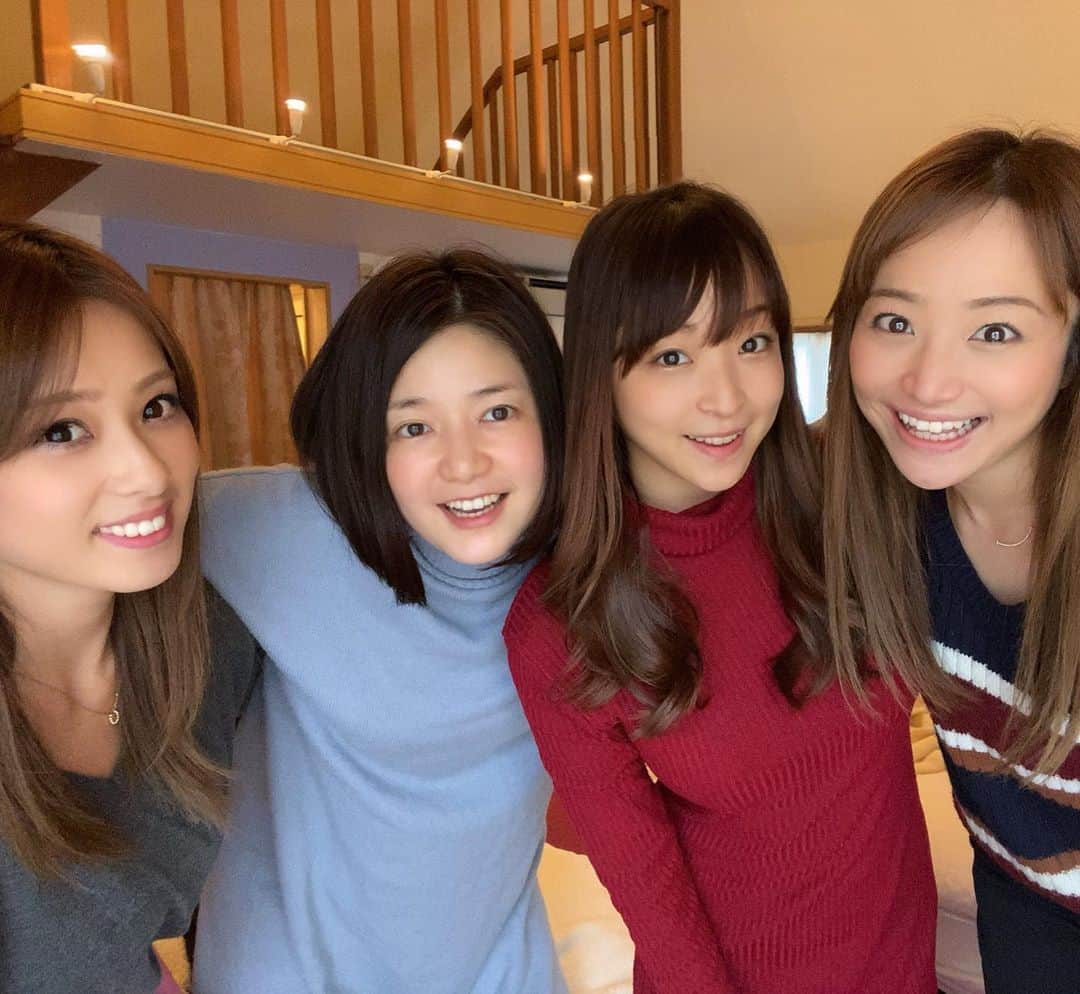 くぼたみかのインスタグラム：「着いた時🚘→寝る前💤 すっぴんでも載せられるようにしてくれるアプリ様ありがとうございます🙏w #trip #bestfriends #時之栖」