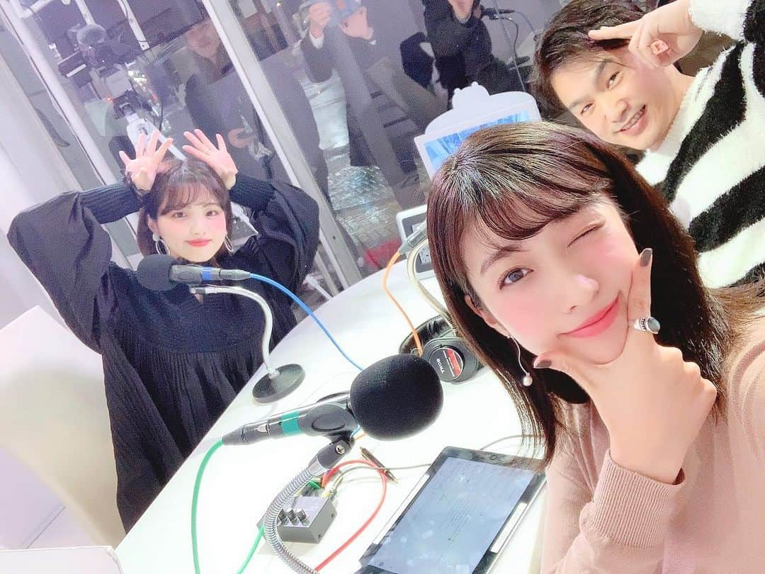 大貫彩香さんのインスタグラム写真 - (大貫彩香Instagram)「『MAGI's Town Now!!』 略して　#マギタン  ご視聴ありがとうございました✨ #渋谷クロスFM  毎月月曜日の22:00〜放送の MCアシスタントを担当しています 大貫彩香です  今回も渋谷のトレンドニュース、明日は何の日？のコーナー、そしてゲストに仲良しさやぼーをお迎えしお送り致しました🌸 私達のグラビアやクリエイティブな活動も是非楽しみにしていて下さいね💕🦋 #毎月月曜日夜10時放送　 #渋谷クロスFM サテライトスタジオ生放送、生配信 観覧無料、チェキ会あり メッセージ募集💌info@shibuyacrossfm.jp また来月です〜♪」1月29日 6時08分 - sayaka_oonuki