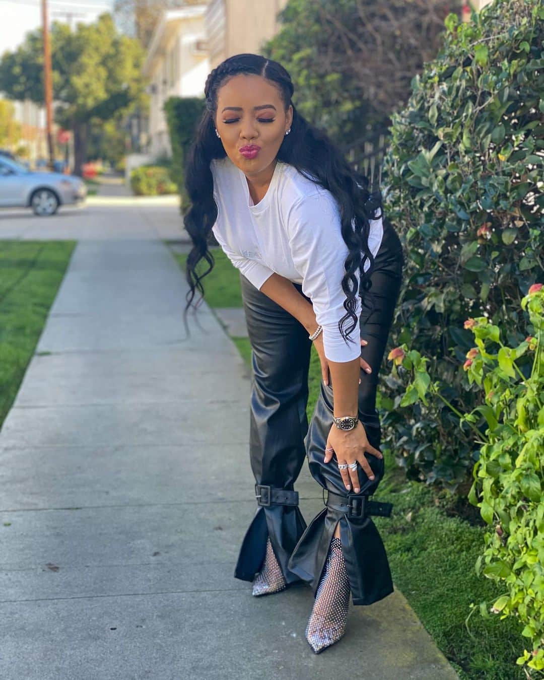 Angela Simmonsさんのインスタグラム写真 - (Angela SimmonsInstagram)「Waking up everyday ready to indulge in my God given Purpose @purpose_app !!! Swipe over to see shoe collaboration coming soon with Purpose X @twelveam.co  Hairstylist: @maishaoliver  Hair : @dhairboutique  Mua: @donovanlamar  Styling : me and @hollylarry_」1月29日 6時42分 - angelasimmons