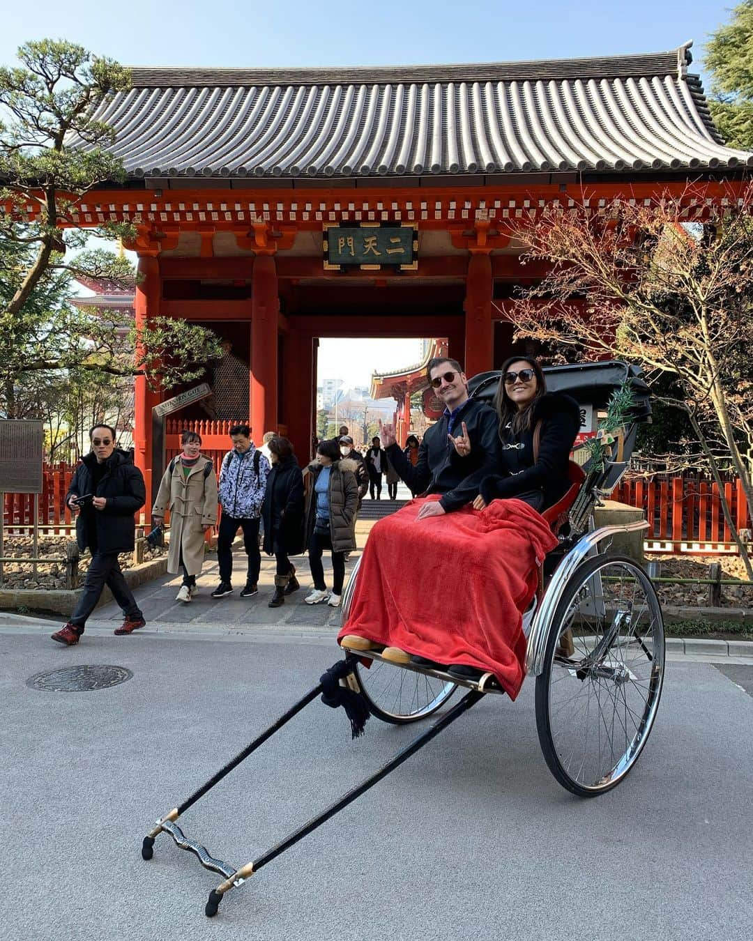 大儀見優季さんのインスタグラム写真 - (大儀見優季Instagram)「Our first adventure of 2020 was just amazing... 🇯🇵🗼🗻🏯 . Thanks @paloskid for visiting my home country 🙌🏼 . Also Let me know if you want to go to Japan, I will be your tour guide🙋🏻‍♀️ . . . #TokyoTower #Sumo #Asakusa #Jinrikisha #Skytree #kyoto #nijojocastle #kinkakuji #kanaguya #onsen #spahotel #shinkansen #ramen #highway #ichirinhanare #イチリンハナレ #kamakura」1月29日 7時43分 - yuki_nagasato