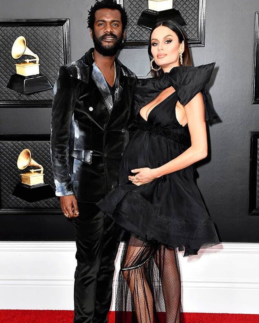 ニコール・トルンフィオのインスタグラム：「GRAMMYS 2020 👑👑👑beside the 👑 KING 👑 @garyclarkjr 👑👑👑 (party of 3 🤰🏻)Thank you to @kristopher.brock for creating this magical @brockcollection dress only moments before we hit the carpet, my incredible glam squad @marieuva @chantellebaker for coming all the way from Australia for me and @monicarosestyle for the sprinkle ✨ and all of my girls for your support and love! You know who you are!」