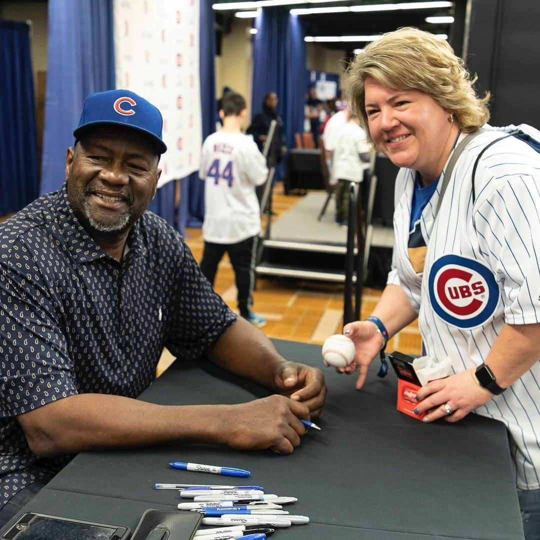 シカゴ・カブスさんのインスタグラム写真 - (シカゴ・カブスInstagram)「#CubsCollection: Cubs Convention. This year marked the 35th Annual Cubs Convention. #CubsCon gives thousands of fans access to their favorite current and former Cubs players through panel discussions, autograph signings, meet & greets and more each January. The Opening Ceremony kicks things off with introductions of star players like Kris Bryant, Anthony Rizzo and Javy Báez, beloved Cubs of yesteryear like Kerry Wood, Geovany Soto and Miguel Montero and Cubs legends and Hall of Famers. While classic events endure, like Cubs Bingo, Cubs Convention always finds ways to surprise fans with new offerings. This year players filmed content for the Cubs YouTube channel in front of a live audience and Sunday activities were expanded for family-friendly fun. Cubs Convention was the first fan convention of its kind when it began in 1986 and to this day proceeds from the event benefit #CubsCharities. Check out some of highlights from the 2020 event. 📸 @sgreenphoto @darrengeorgia Find more photos at Facebook.com/Cubs.」1月29日 9時15分 - cubs