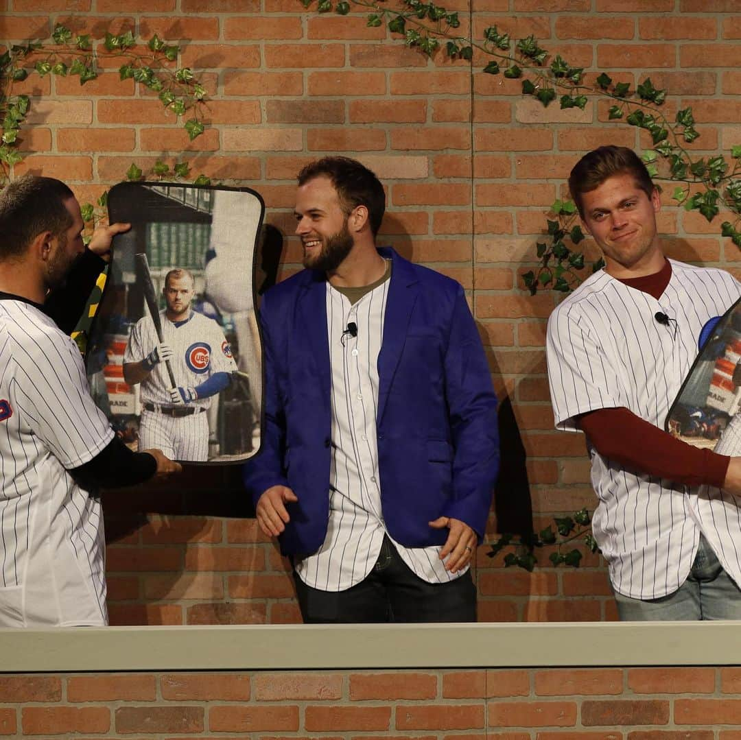 シカゴ・カブスさんのインスタグラム写真 - (シカゴ・カブスInstagram)「#CubsCollection: Cubs Convention. This year marked the 35th Annual Cubs Convention. #CubsCon gives thousands of fans access to their favorite current and former Cubs players through panel discussions, autograph signings, meet & greets and more each January. The Opening Ceremony kicks things off with introductions of star players like Kris Bryant, Anthony Rizzo and Javy Báez, beloved Cubs of yesteryear like Kerry Wood, Geovany Soto and Miguel Montero and Cubs legends and Hall of Famers. While classic events endure, like Cubs Bingo, Cubs Convention always finds ways to surprise fans with new offerings. This year players filmed content for the Cubs YouTube channel in front of a live audience and Sunday activities were expanded for family-friendly fun. Cubs Convention was the first fan convention of its kind when it began in 1986 and to this day proceeds from the event benefit #CubsCharities. Check out some of highlights from the 2020 event. 📸 @sgreenphoto @darrengeorgia Find more photos at Facebook.com/Cubs.」1月29日 9時15分 - cubs