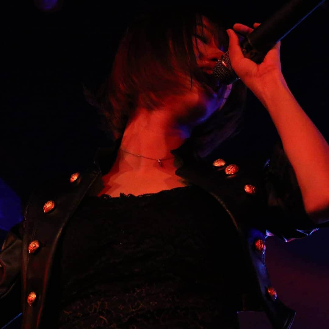 CANDY GO!GO!/OKBのインスタグラム：「昨夜、1月28日/渋谷O-NESTでの、CANDY GO!GO!主催公演～NEXT-Girl's ONEより。 杉本莉愛リード曲の「Deep Surrender」初披露でした！」