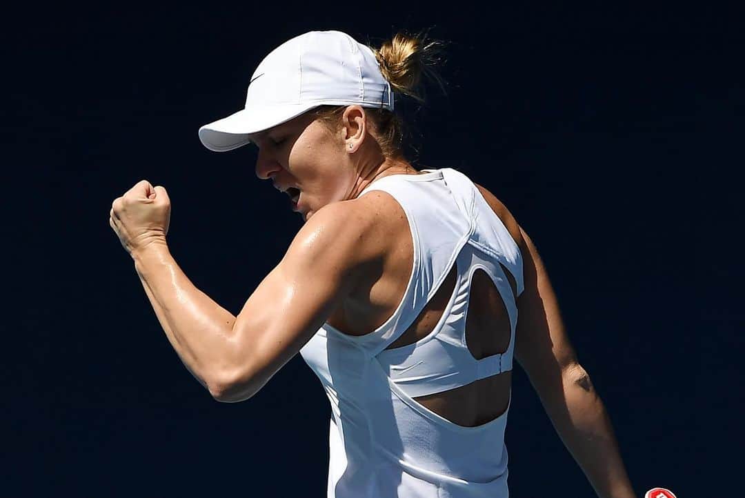 WTA（女子テニス協会）さんのインスタグラム写真 - (WTA（女子テニス協会）Instagram)「💪 @simonahalep is back in the @australianopen semis! 🇷🇴」1月29日 10時47分 - wta
