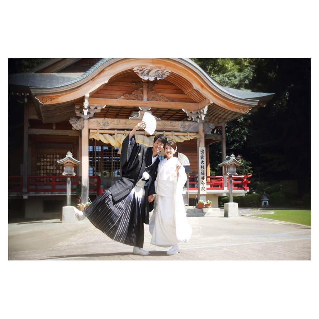 八雲迎賓館 【結婚式 パーティ 記念日 人生儀礼】福井さんのインスタグラム写真 - (八雲迎賓館 【結婚式 パーティ 記念日 人生儀礼】福井Instagram)「. . #前撮り . 遊びごころ & 笑顔あふれる 想い出の一枚…♡ . . #八雲迎賓館 #出雲大社福井分院 #出雲大社　#福井 #福井の結婚式場 . #和婚　#和装 #新郎新婦 #プレシューティング #白無垢　#紋付袴 #和装前撮り #和装前撮りポーズ #前撮りポーズ . #神前式 #結婚式前撮り  #和婚をもっと盛り上げたい  #和婚花嫁 #ウェディングフォト  #photolinx  #八雲の卒花さん」1月29日 10時52分 - yakumogeihinkan