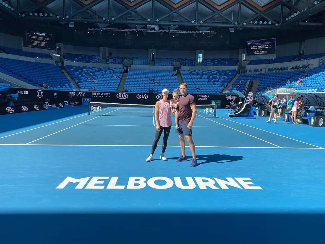 マンデイ・ミネラさんのインスタグラム写真 - (マンデイ・ミネラInstagram)「Bye Australia, you have our ❤️ @australianopen #ontheroadwithemmalina」1月29日 11時12分 - mandyminella