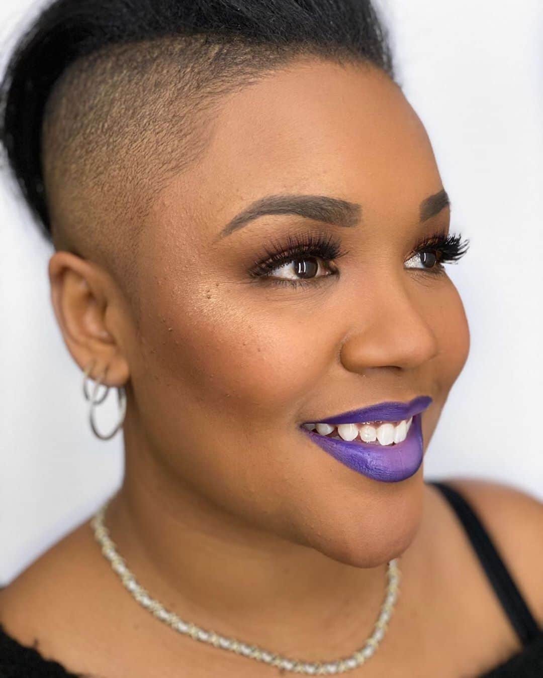 M·A·C Cosmetics Canadaさんのインスタグラム写真 - (M·A·C Cosmetics CanadaInstagram)「Paint on power with saturated shades of deep violet and pale purple. Get the look with Patent Paint Lip Lacquer in Varnished Reputation and Shellac Shocked. #Repost @machalifax @twila_dominique」1月29日 22時51分 - maccosmeticscanada