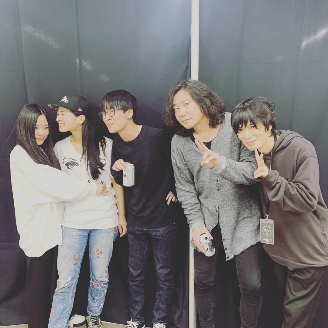 渋谷すばる（公式）さんのインスタグラム写真 - (渋谷すばる（公式）Instagram)「幕張メッセつーでいず。 ありがとうこざいました！ バンドとライブとニンゲンが大好きです。  みんながたからもの。」1月29日 21時39分 - subaru.shibutani.official