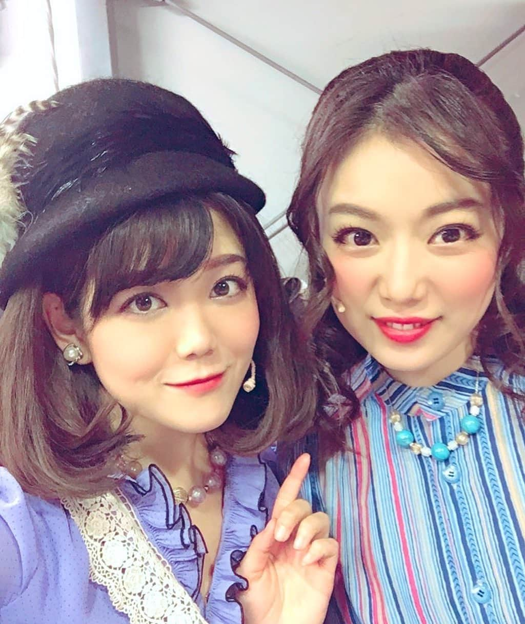 愛純もえりさんのインスタグラム写真 - (愛純もえりInstagram)「初日ありがとうございました♪ 乙木夫人こと優妃ちゃんと☕️ . . 一回一回を大切に演じたいと思います❗️ まだまだ学ぶ事が多い未熟な私。 . . ご観劇頂き誠にありがとうございました😊 . . #帝都メルヒェン探偵録 #優妃　ちゃん」1月29日 21時53分 - moeri_aizumi