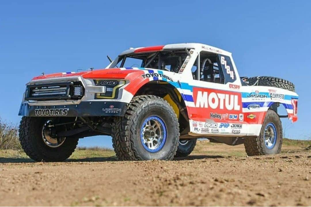 MOTUL Japanさんのインスタグラム写真 - (MOTUL JapanInstagram)「【トロフィートラックにもMOTUL】 . BAJA1000やMINT400等、北米・中南米の砂漠地帯を舞台に開催されるラリー。ここでもMOTULを選ぶチームが多数活躍しています。 . このレースにはオフロードトラックやオフロードバイク、バギー、SxS等の様々な車両が出場しており、トップカテゴリーに出場する通称トロフィートラックにもMOTUL製品を愛用しているチームが多数います。 . 写真はTeam OTSFF/MOTULの6100 Spec Trophy Class truck!!! . #MOTUL #MOTULJAPAN #300V #OTFSS #TeamOTSFFMOTUL #モチュール #TROPHYTRUCK #トロフィートラック #オフロードトラック #高性能オイル #エンジンオイル #クルマ好きと繋がりたい」1月29日 22時00分 - motuljapan