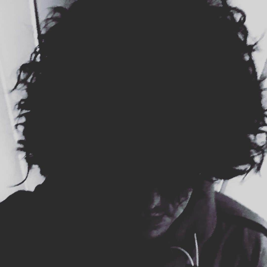 井上幸太郎さんのインスタグラム写真 - (井上幸太郎Instagram)「さらに髪が伸び アカウントの画像よりもビッグヘッド 地毛でジャミロクロワイ」1月29日 22時44分 - kotarokaya