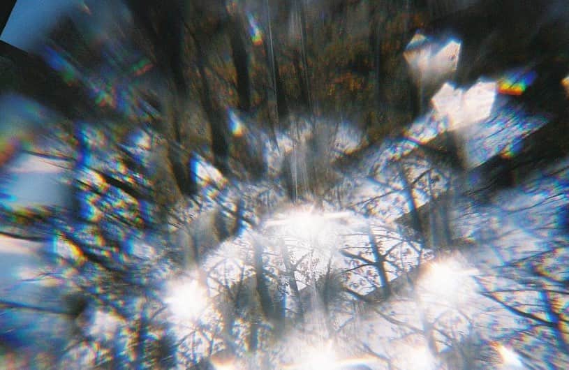 杉咲花さんのインスタグラム写真 - (杉咲花Instagram)「蜜の音 vol.28 「反射」 装苑発売中。」1月29日 14時52分 - hanasugisaki