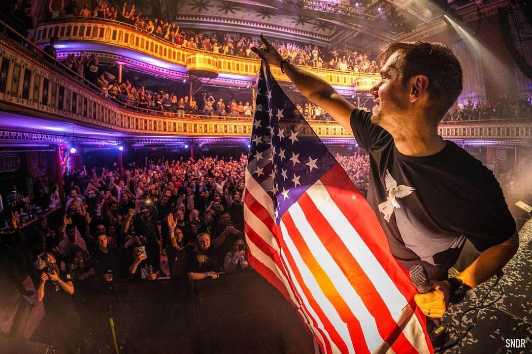 Armin Van Buurenさんのインスタグラム写真 - (Armin Van BuurenInstagram)「A night to remember and wow what an iconic venue Atlanta 😍 #arminxbalance」1月29日 16時19分 - arminvanbuuren