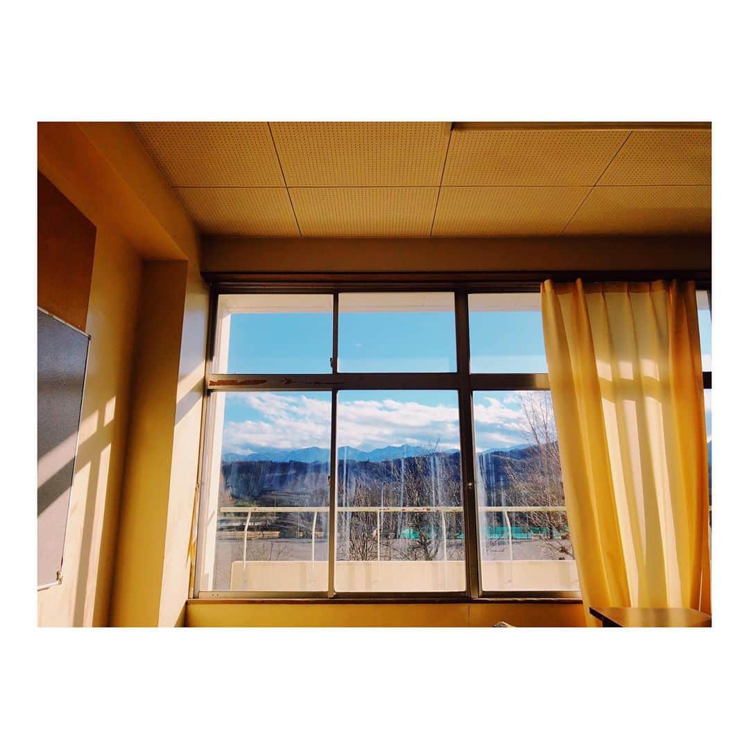 岡本夏美さんのインスタグラム写真 - (岡本夏美Instagram)「撮影中。🎬 今日は晴れてよかったです☀️」1月29日 16時54分 - okamoto_natsumi