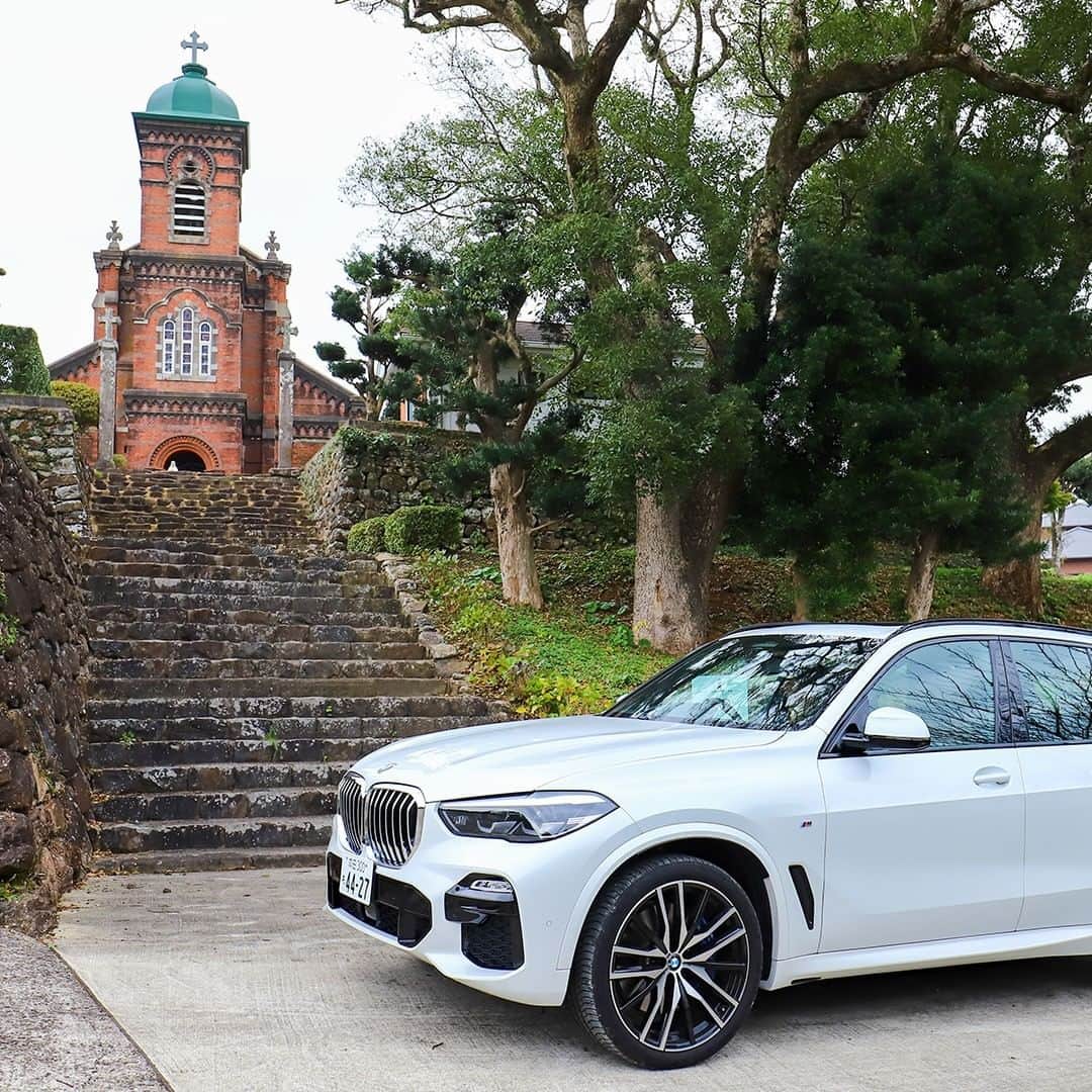 BMW Japanさんのインスタグラム写真 - (BMW JapanInstagram)「異国情緒漂う長崎県平戸で、海と対話するように楽しむフィッシング。環境にやさしいBMW X5 xDrive35dで充実の一日を。 #THEX5 #WithBMW #BMW #BMWJapan #駆けぬける歓び」1月29日 17時00分 - bmwjapan