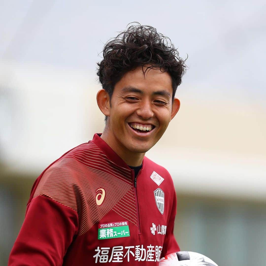 ヴィッセル神戸さんのインスタグラム写真 - (ヴィッセル神戸Instagram)「Okinawa Camp Day 4 😆 .  #vissel #visselkobe #ヴィッセル #ヴィッセル神戸 #Kobe #神戸 #WeAreKobe #KobeForeverForward #一致団結 #JLeague #Jリーグ #沖縄キャンプ2020」1月29日 17時02分 - visselkobe