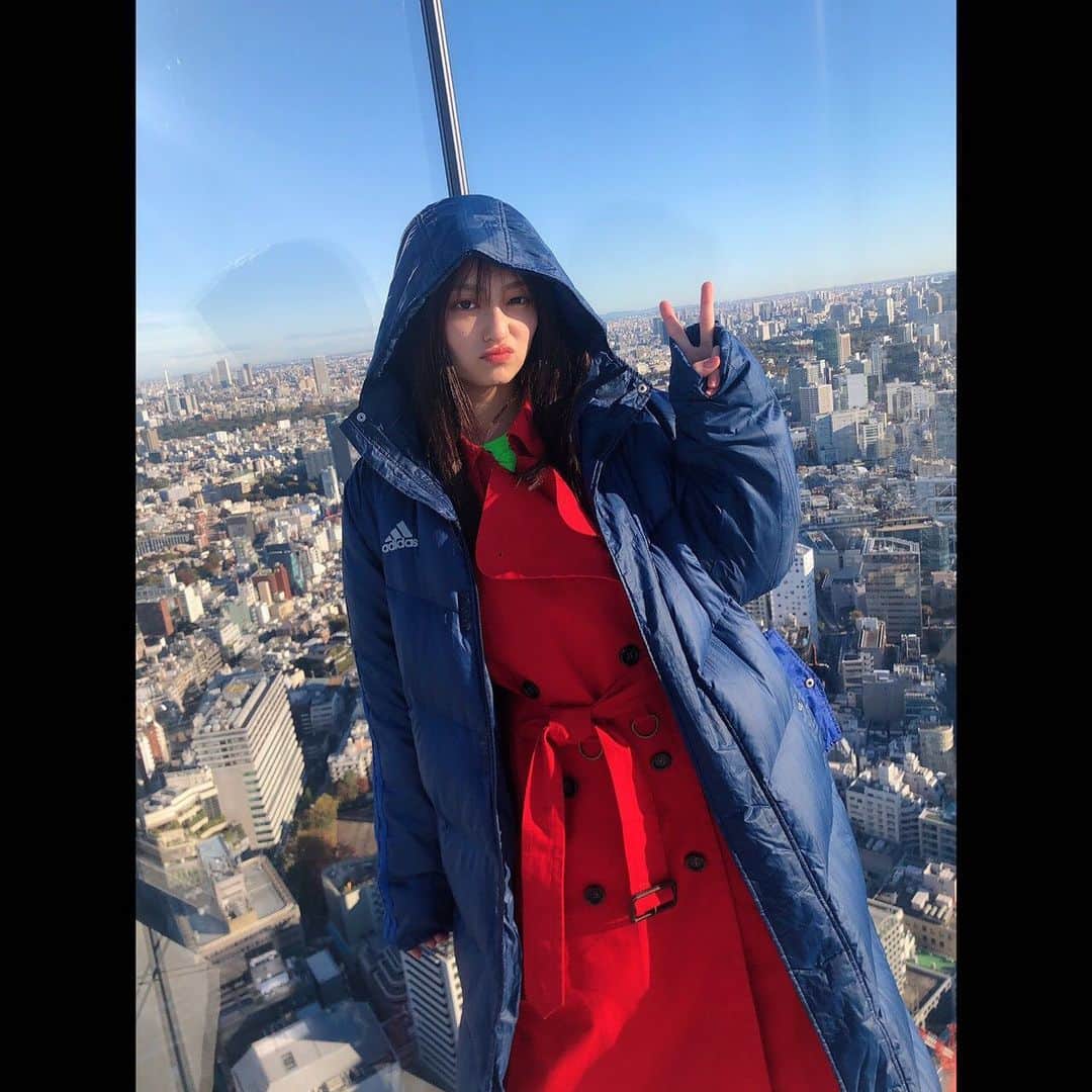 吉川愛さんのインスタグラム写真 - (吉川愛Instagram)「☺︎ NYLON JAPAN3月号 発売中〜🔴」1月29日 17時16分 - ai_yoshikawa_official