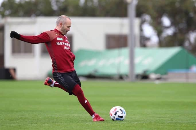 アンドレス・イニエスタさんのインスタグラム写真 - (アンドレス・イニエスタInstagram)「@visselkobe ⚽️」1月29日 17時28分 - andresiniesta8