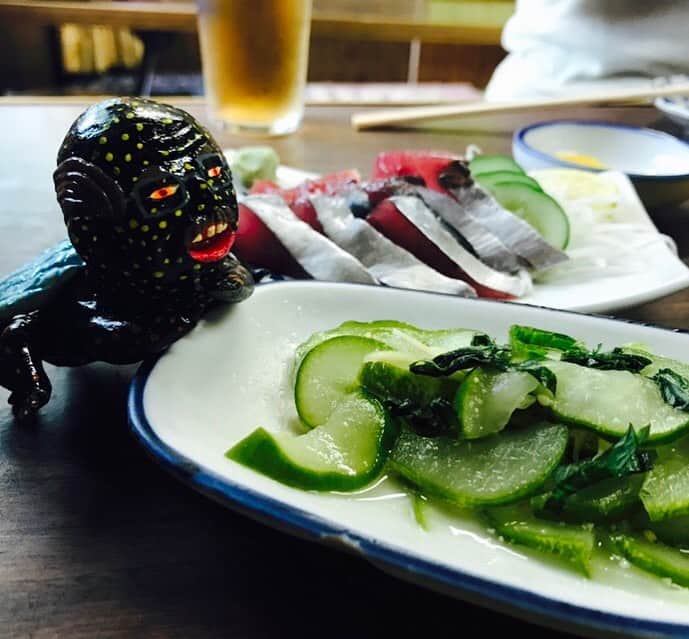 デハラユキノリのインスタグラム：「ハエおじさんが来た Fly guy came」