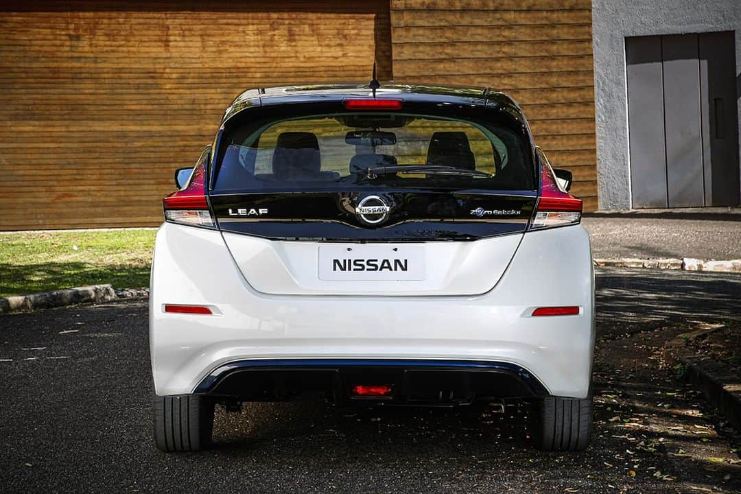 Nissanさんのインスタグラム写真 - (NissanInstagram)「Nissan Intelligent Mobility in full effect. ⚡ #NissanLEAF #SimplyAmazing」1月29日 23時00分 - nissan