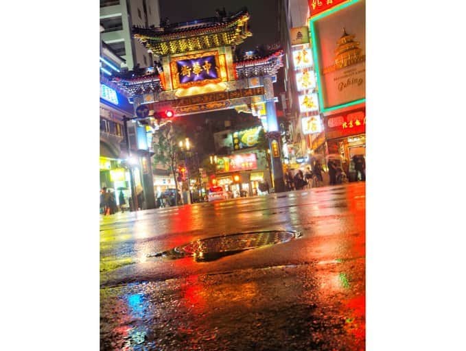 松本紗依さんのインスタグラム写真 - (松本紗依Instagram)「🥟 * pretender感ある1枚目と、雨やからこそ撮れた2枚目☔ * #横浜 #横浜中華街 #景色綺麗 #夜景 #過去pic  #時差投稿  #写真 #カメラ」1月29日 19時39分 - sayo_rinrin