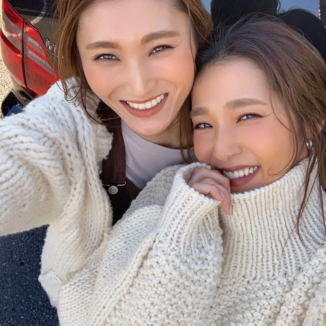 #kayoさんのインスタグラム写真 - (#kayoInstagram)「. . せいてーーーーーーん🌞 . . デート日和だった👩‍❤️‍👩 . . #エロ目」1月29日 19時39分 - kayo.912